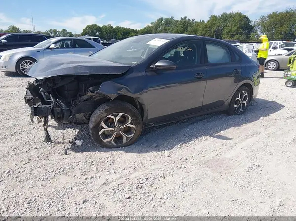 3KPF24ADXLE235739 2020 KIA FORTE - Image 2