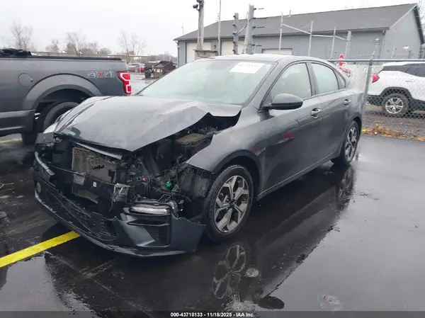 3KPF24ADXLE238978 2020 KIA FORTE - Image 2