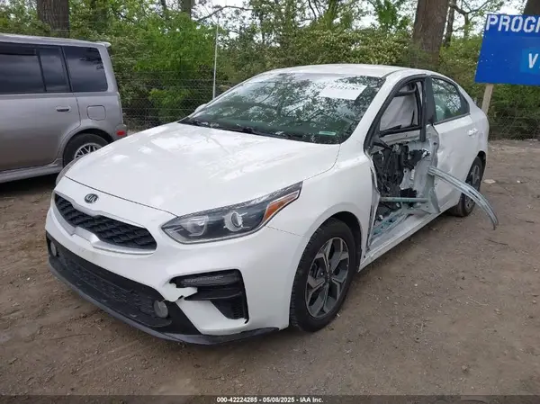 3KPF24ADXLE241539 2020 KIA FORTE - Image 2
