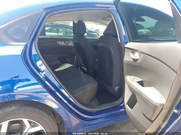 3KPF24ADXLE243730 2020 KIA FORTE - Image 8