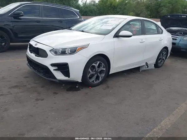 3KPF24ADXLE245719 2020 KIA FORTE - Image 2
