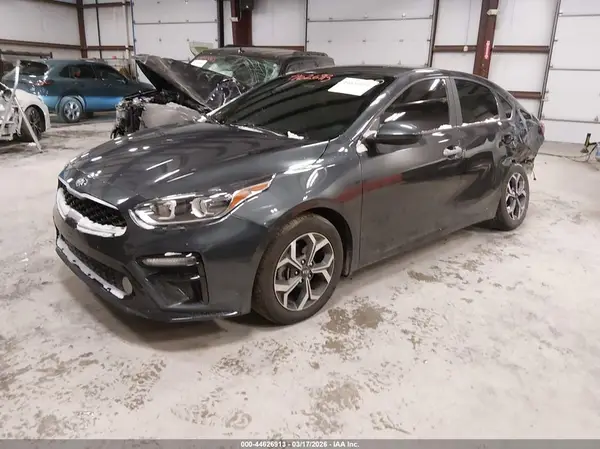 3KPF24ADXLE247700 2020 KIA FORTE - Image 2