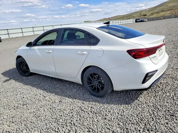 3KPF24ADXLE249303 2020 KIA FORTE - Image 2