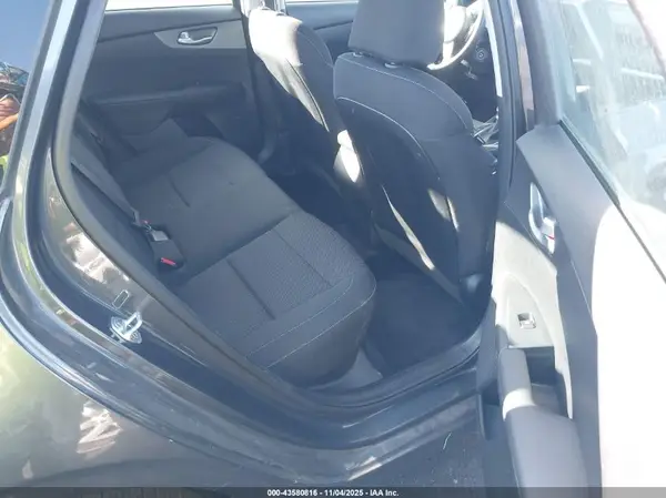 3KPF24ADXLE256333 2020 KIA FORTE - Image 8