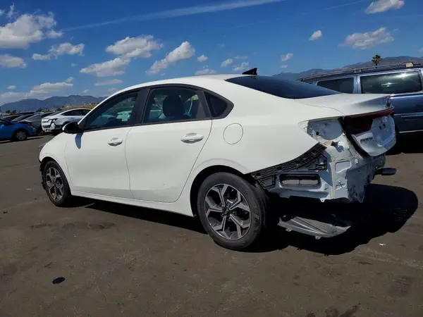 3KPF24ADXLE257577 2020 KIA FORTE - Image 2