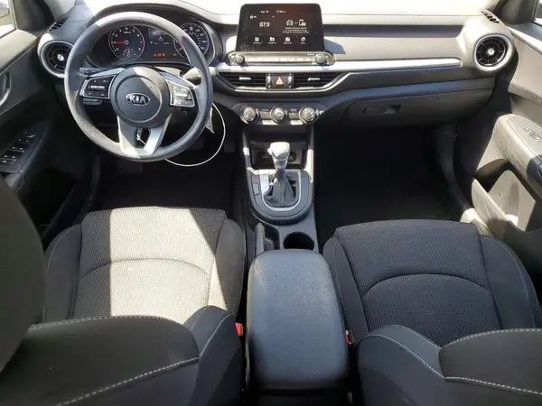 3KPF24ADXLE257577 2020 KIA FORTE - Image 8
