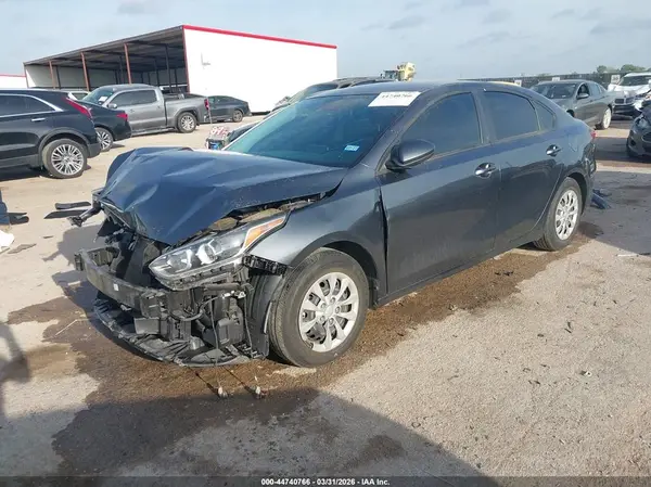 3KPF24ADXLE257871 2020 KIA FORTE - Image 2
