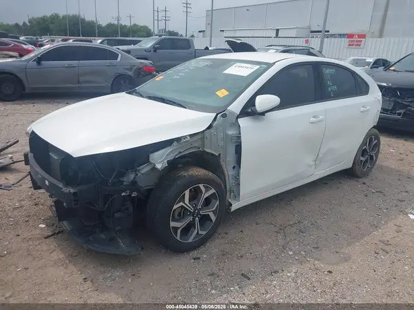 3KPF24ADXLE259054 2020 KIA FORTE - Image 2