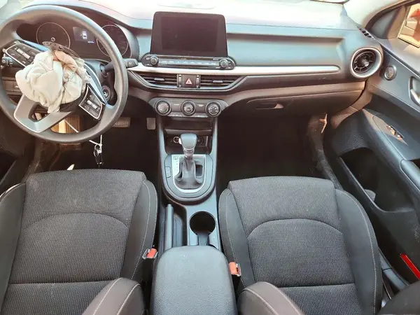 3KPF24ADXLE259247 2020 KIA FORTE - Image 8