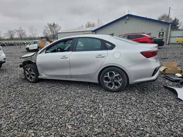 3KPF24ADXLE260642 2020 KIA FORTE - Image 2