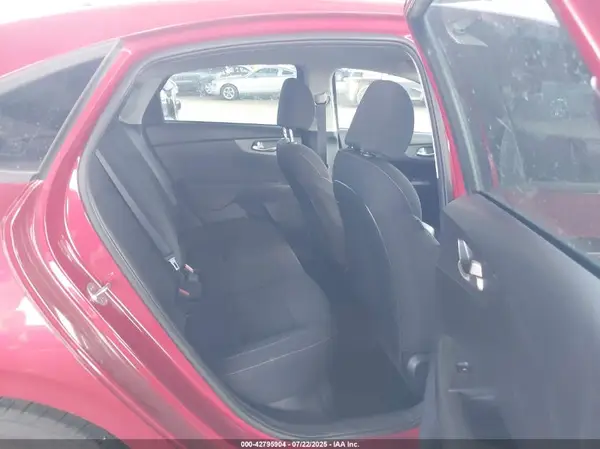3KPF24ADXLE260933 2020 KIA FORTE - Image 8