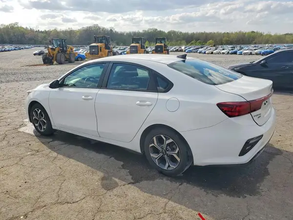 3KPF24ADXME263347 2021 KIA FORTE - Image 2