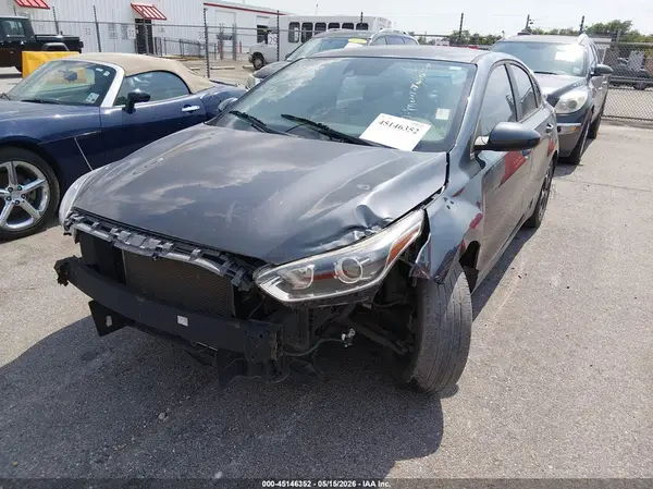 3KPF24ADXME265213 2021 KIA FORTE - Image 2