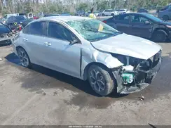 3KPF24ADXME265888 2021 KIA FORTE