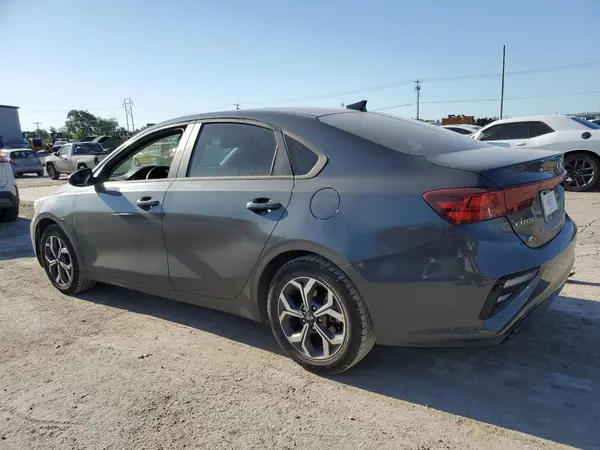 3KPF24ADXME266913 2021 KIA FORTE - Image 2