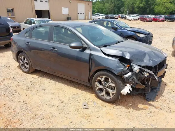 3KPF24ADXME267429 2021 KIA FORTE - Image 1