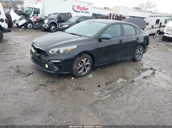 3KPF24ADXME267852 2021 KIA FORTE - Image 2