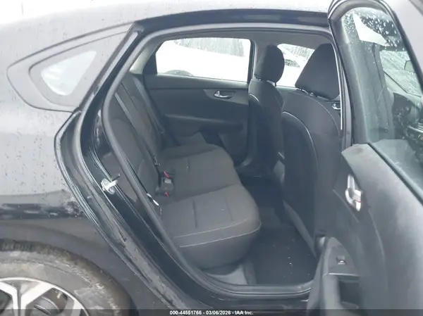 3KPF24ADXME267852 2021 KIA FORTE - Image 8