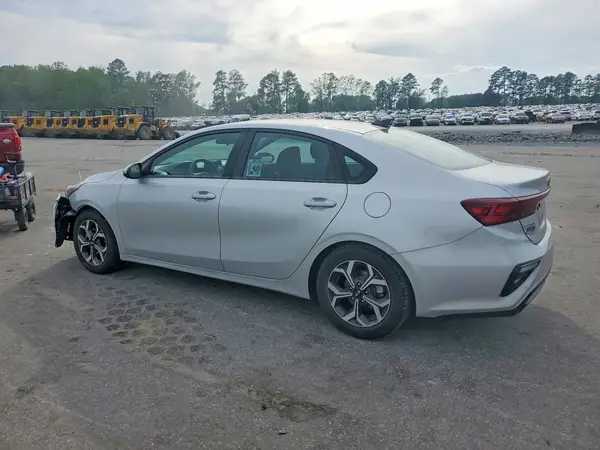 3KPF24ADXME269990 2021 KIA FORTE - Image 2