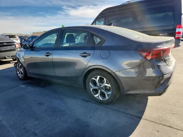 3KPF24ADXME273179 2021 KIA FORTE - Image 2