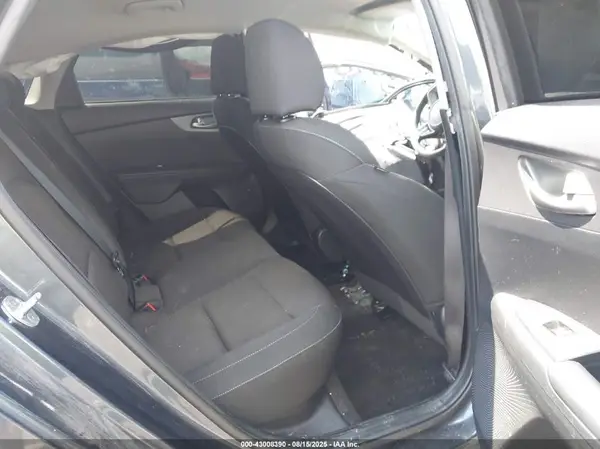 3KPF24ADXME276762 2021 KIA FORTE - Image 8