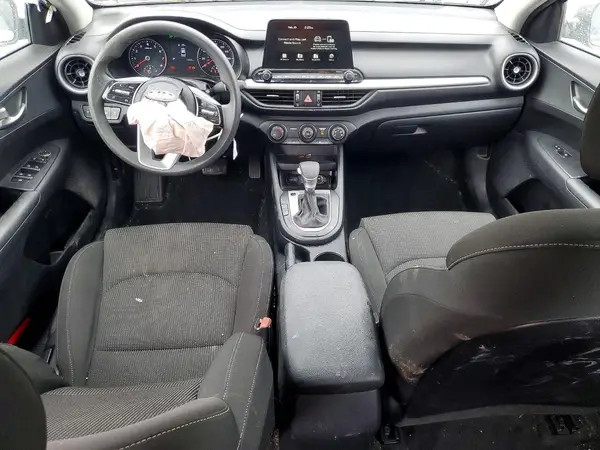 3KPF24ADXME285512 2021 KIA FORTE - Image 8