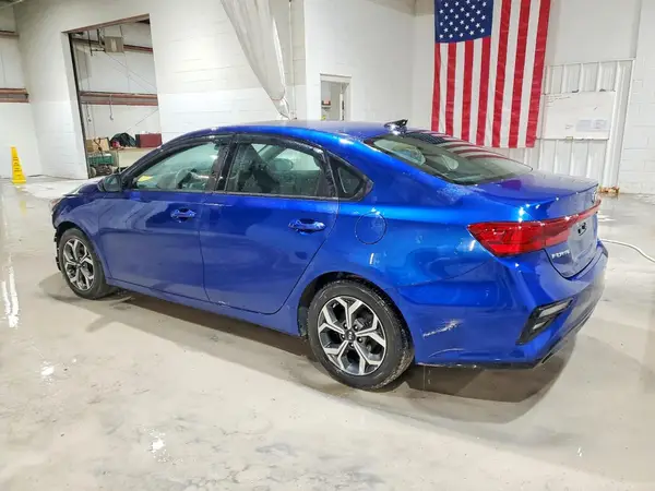 3KPF24ADXME286675 2021 KIA FORTE - Image 2
