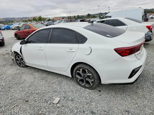 3KPF24ADXME290029 2021 KIA FORTE - Image 2