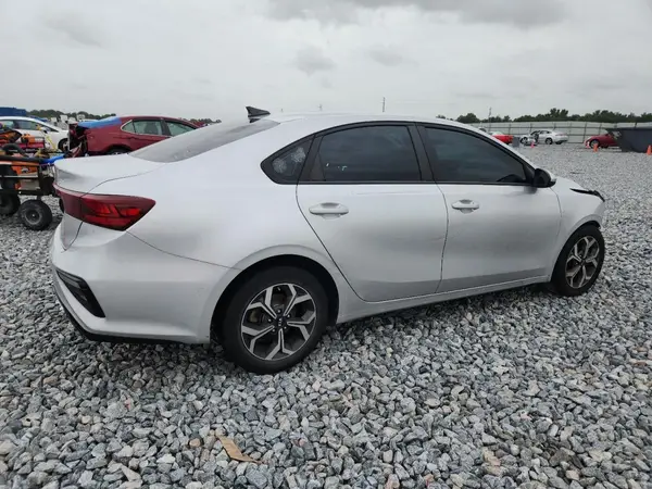 3KPF24ADXME291844 2021 KIA FORTE - Image 2