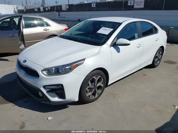 3KPF24ADXME295425 2021 KIA FORTE - Image 2