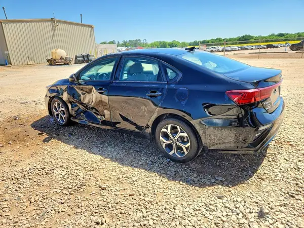 3KPF24ADXME296381 2021 KIA FORTE - Image 2