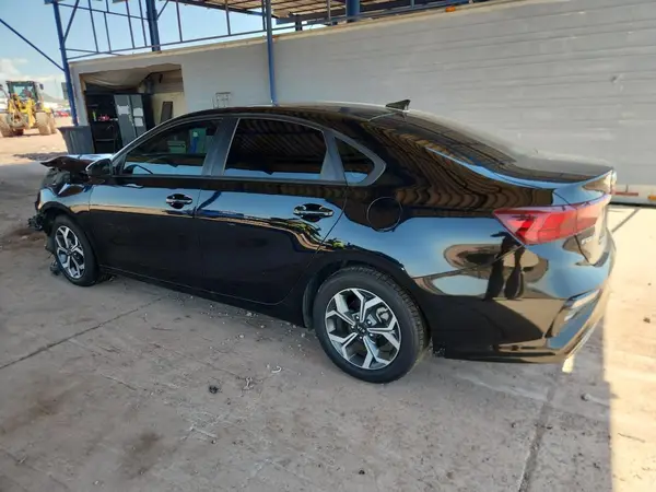 3KPF24ADXME301286 2021 KIA FORTE - Image 2
