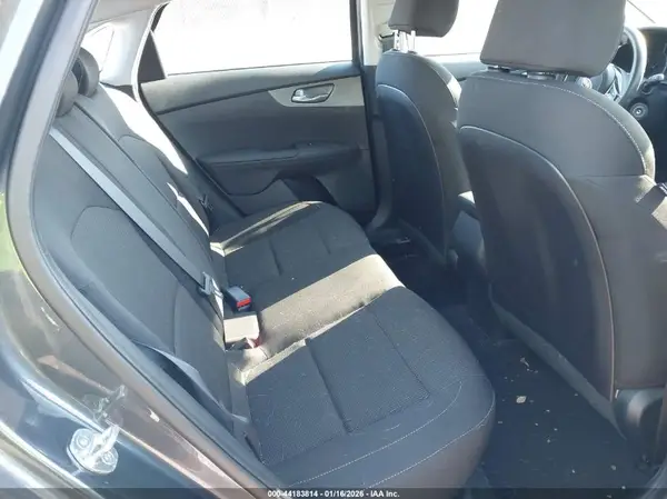 3KPF24ADXME301689 2021 KIA FORTE - Image 8