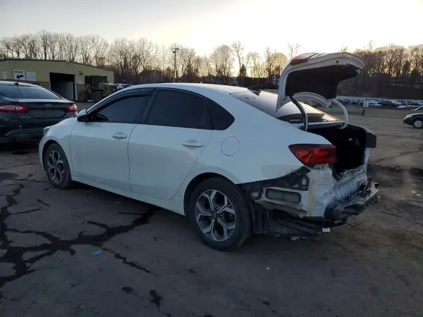 3KPF24ADXME302244 2021 KIA FORTE - Image 2