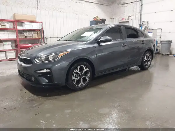 3KPF24ADXME302308 2021 KIA FORTE - Image 2