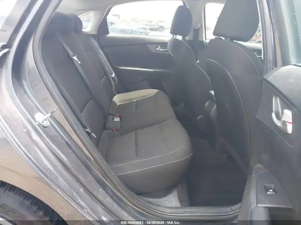 3KPF24ADXME303569 2021 KIA FORTE - Image 8