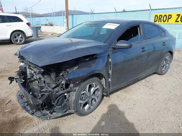 3KPF24ADXME305192 2021 KIA FORTE - Image 2