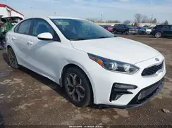 3KPF24ADXME305290 2021 KIA FORTE