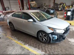 3KPF24ADXME305709 2021 KIA FORTE