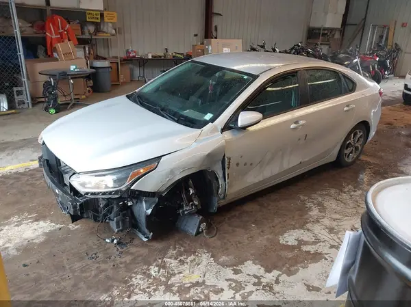 3KPF24ADXME305709 2021 KIA FORTE - Image 2