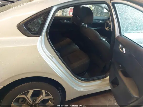 3KPF24ADXME305709 2021 KIA FORTE - Image 8