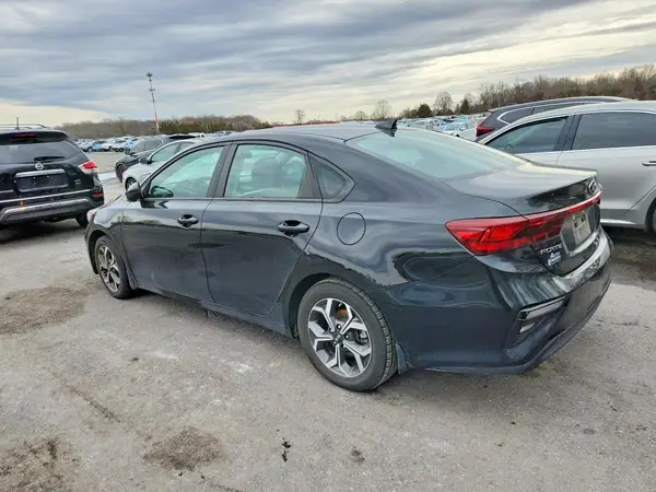3KPF24ADXME306259 2021 KIA FORTE - Image 2
