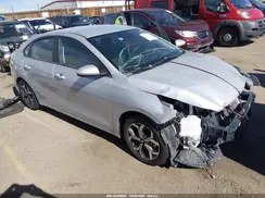 3KPF24ADXME308870 2021 KIA FORTE