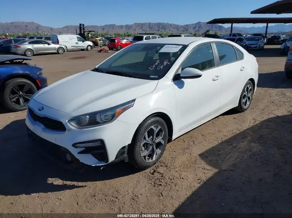 3KPF24ADXME311994 2021 KIA FORTE - Image 2