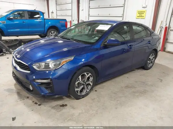 3KPF24ADXME316211 2021 KIA FORTE - Image 2
