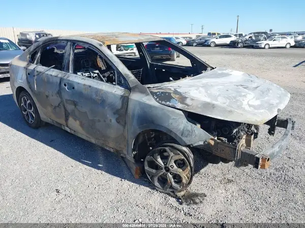 3KPF24ADXME316497 2021 KIA FORTE - Image 1