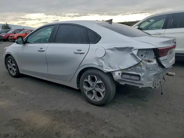 3KPF24ADXME316631 2021 KIA FORTE - Image 2