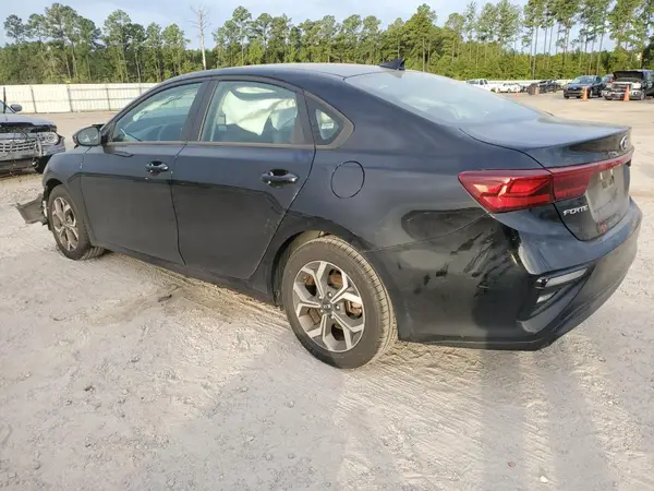3KPF24ADXME318041 2021 KIA FORTE - Image 2