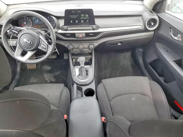 3KPF24ADXME318606 2021 KIA FORTE - Image 8
