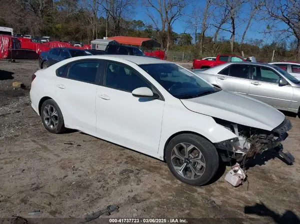 3KPF24ADXME322994 2021 KIA FORTE - Image 1